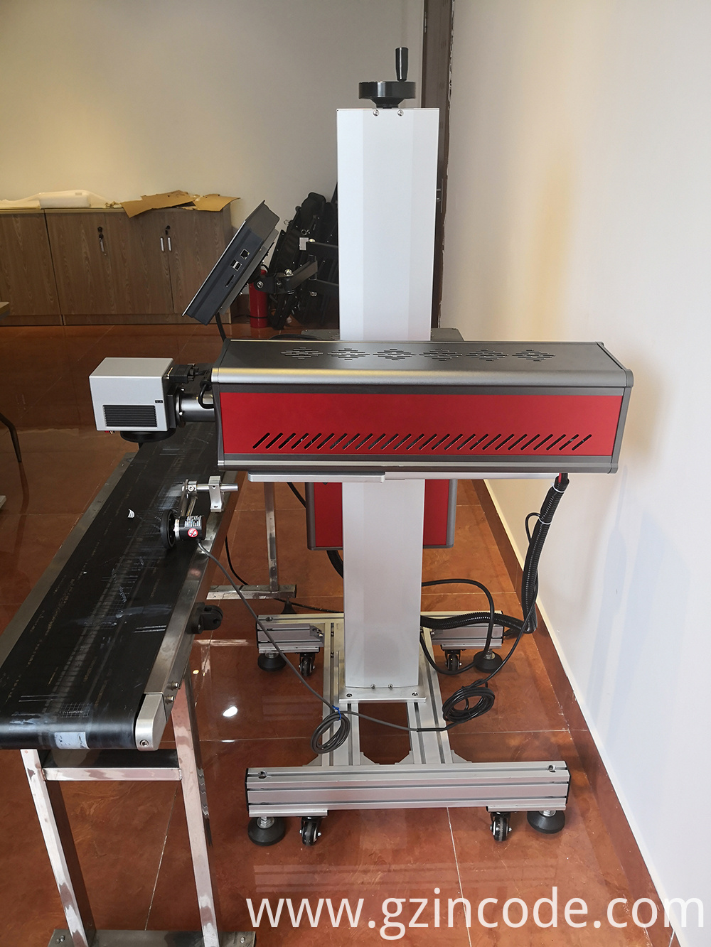 Индустриски ласерски печатач Industrial CO2 Laser Printer